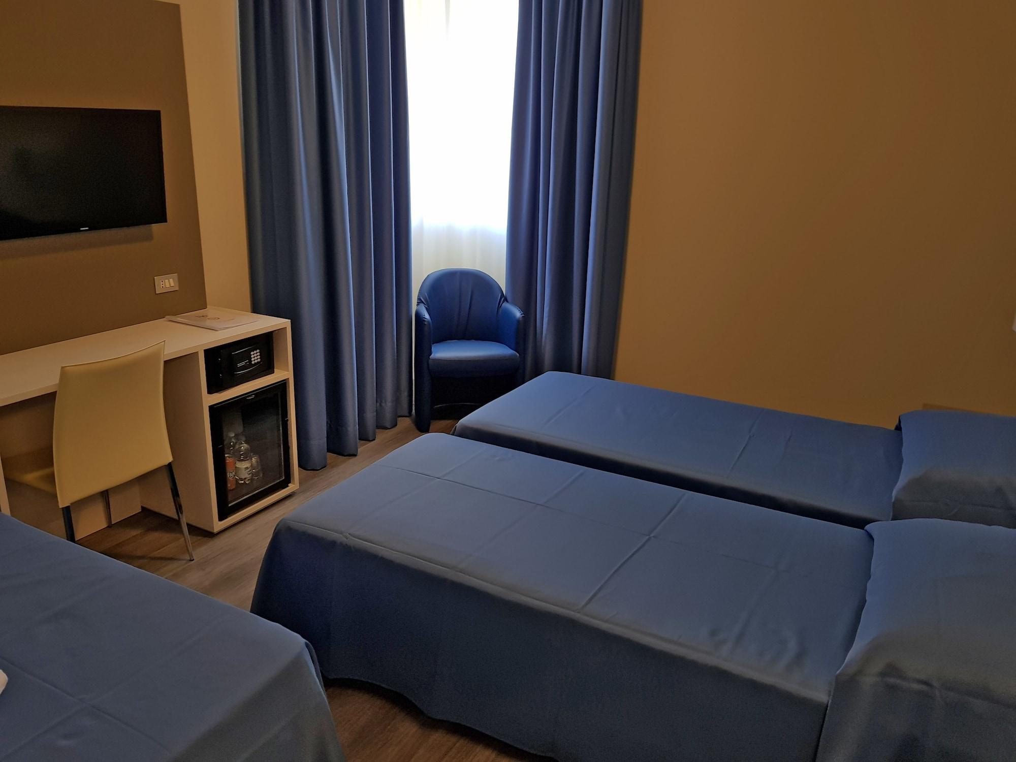 Hotel Oleggio Malpensa Bagian luar foto
