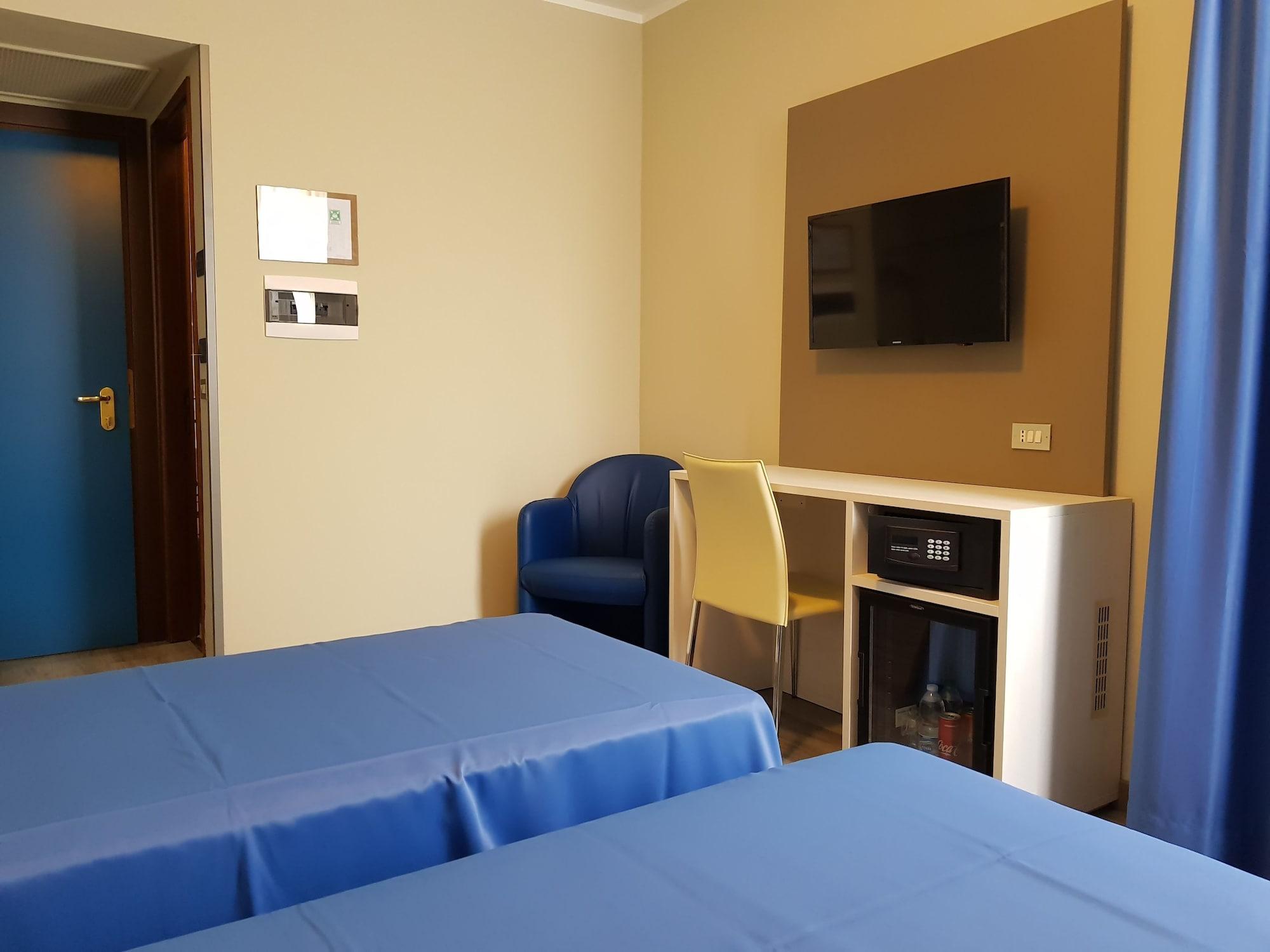 Hotel Oleggio Malpensa Bagian luar foto