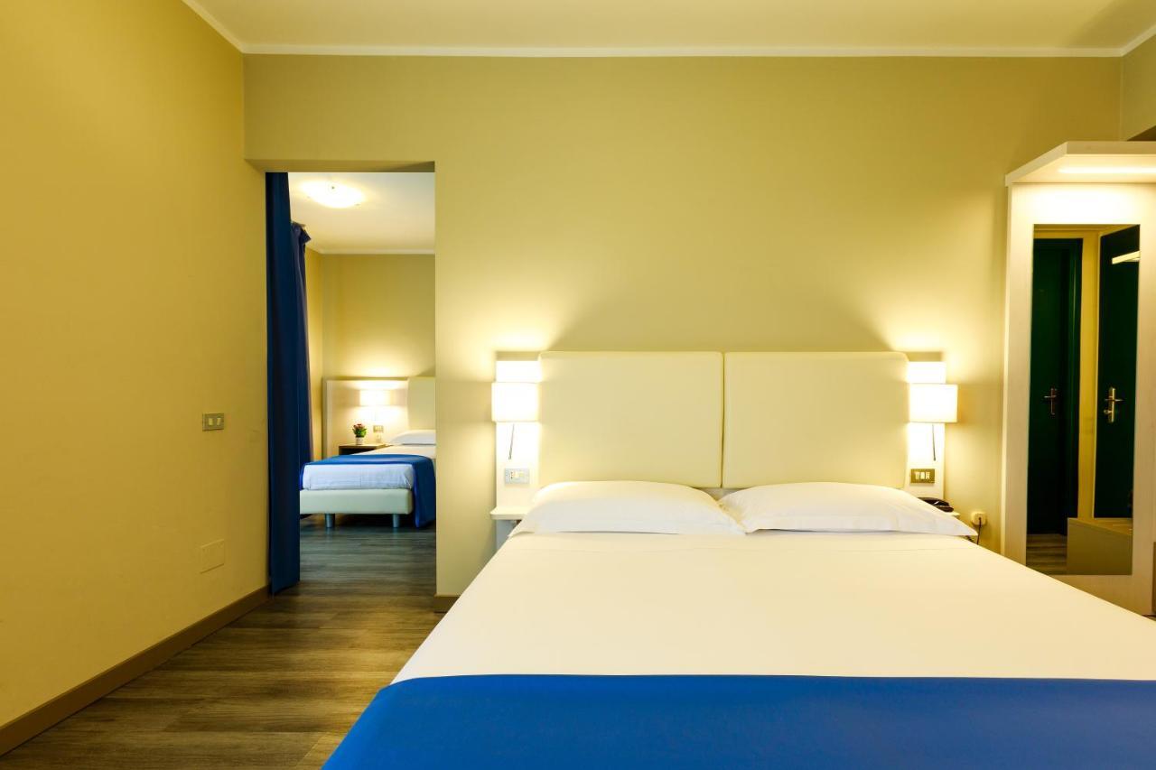 Hotel Oleggio Malpensa Bagian luar foto